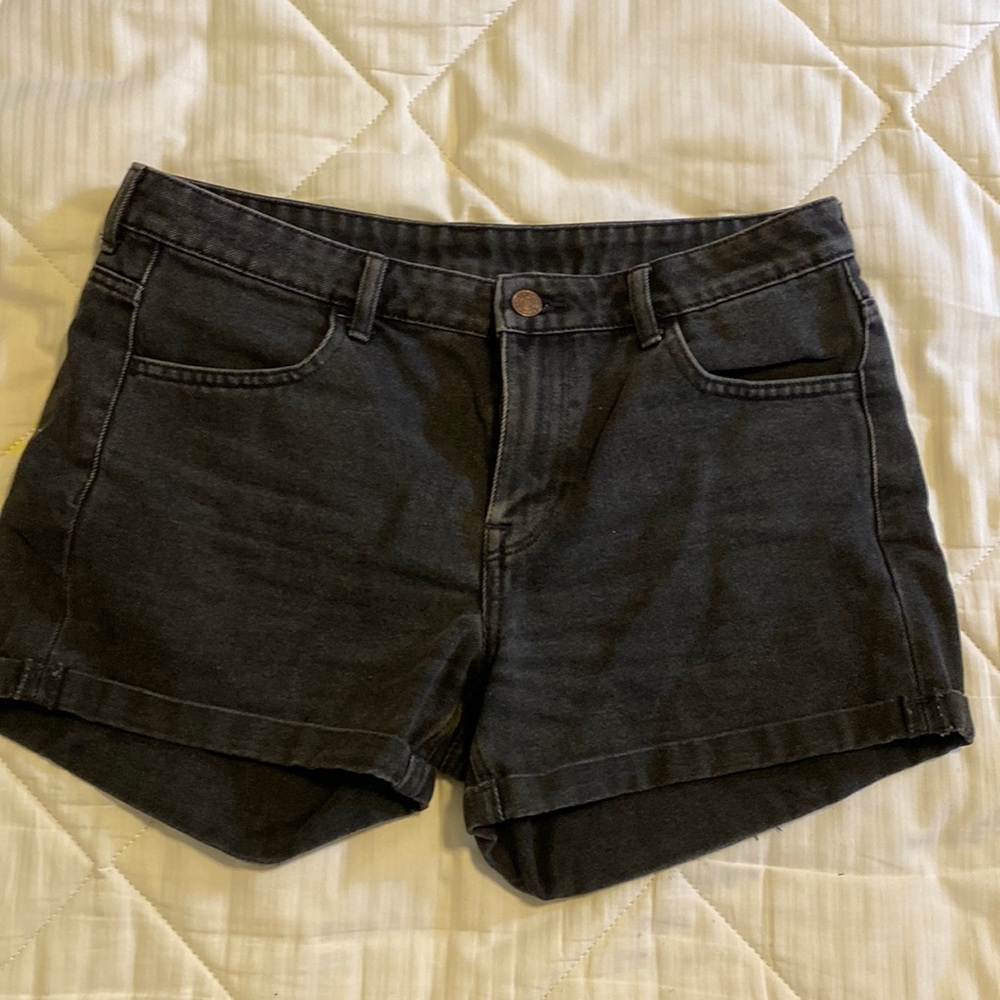 H&M black denim shorts